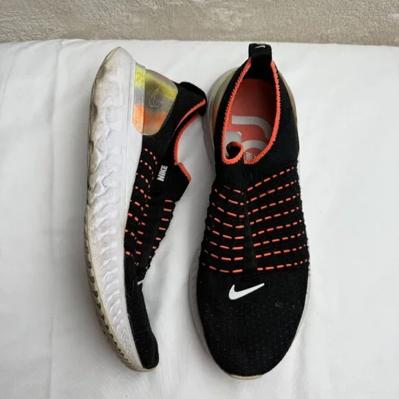 Nike React Phantom Run Flyknit Premium Womens 9 Lightweight Running Shoes - Picture 2 of 9